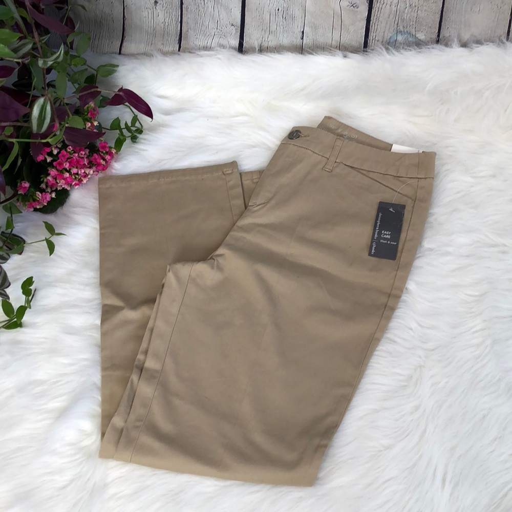 Christopher & Banks NWT Pants Size 10 Short